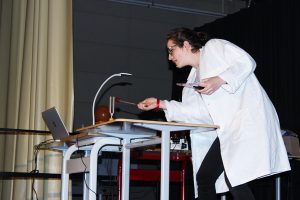 Raphaelle, Lycée français Victor-Hugo, Gewinnerin des Science Slam 2017 im LFVH