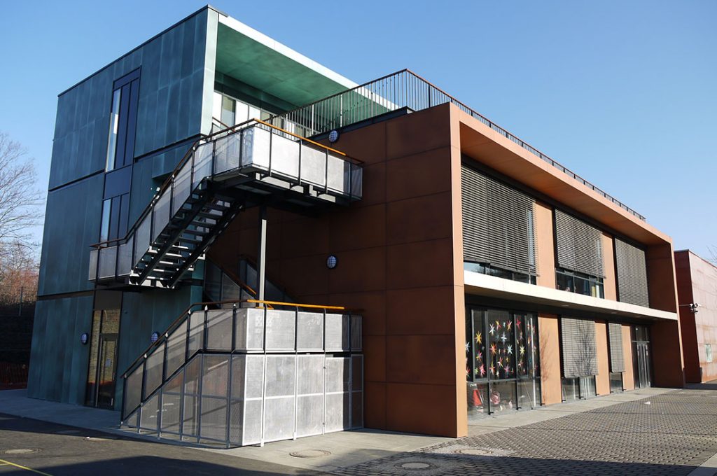 Recrutements – Lycée Français Victor Hugo
