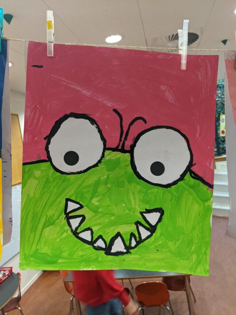 Oeuvre maternelle monstre